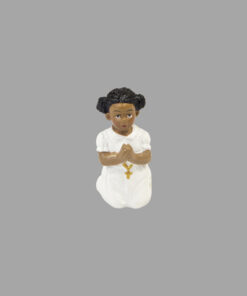 figurine communion fille agenouillée